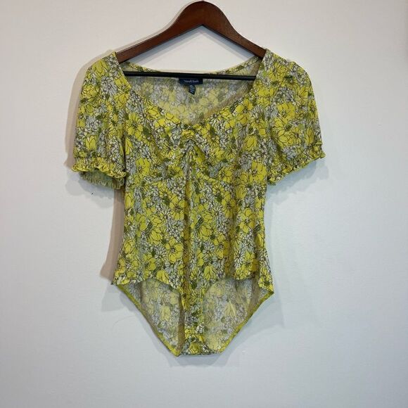 ✨Like New✨ ModCloth Yellow Bodysuit - Picture 1 of 7